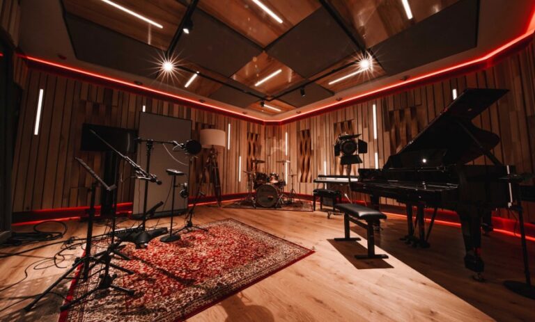 h1-studio-c